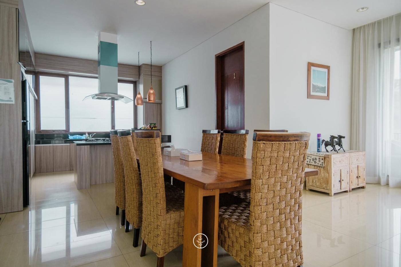 Chamomile Hill View 6 Bedrooms With A Private Swimming Pool * Bandung