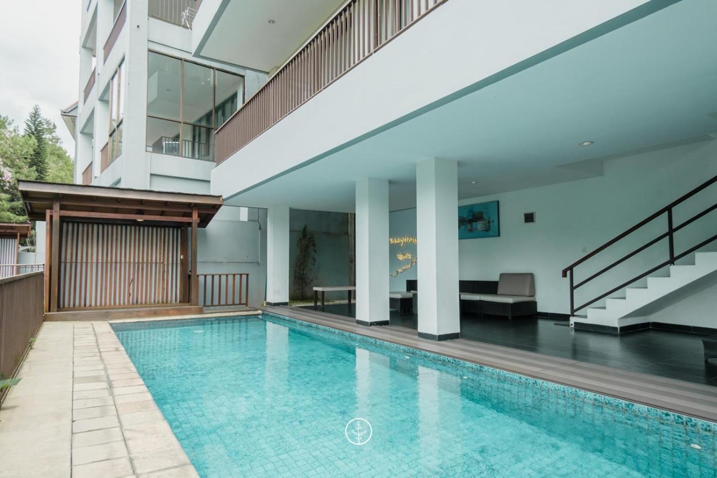 Chamomile Hill View 6 Bedrooms With A Private Swimming Pool *