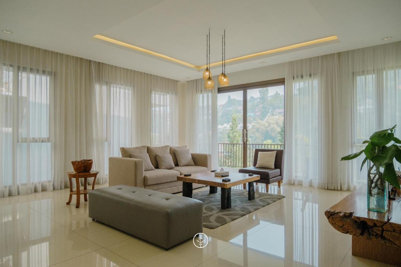Chamomile Hill View 6 Bedrooms With A Private Swimming Pool Villa Bandung
