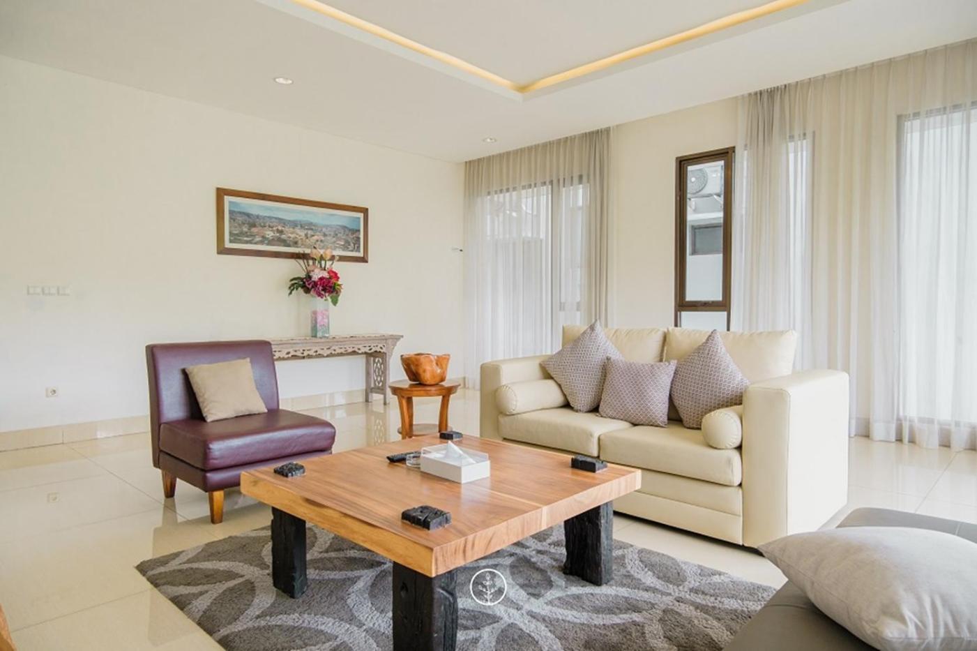 Villa Chamomile Hill View 6 Bedrooms With A Private Swimming Pool